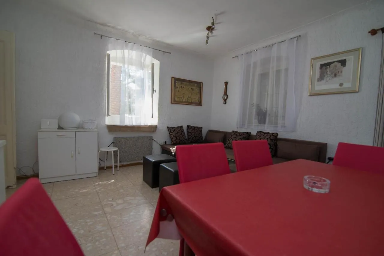 Red House Veli Lošinj Κροατία